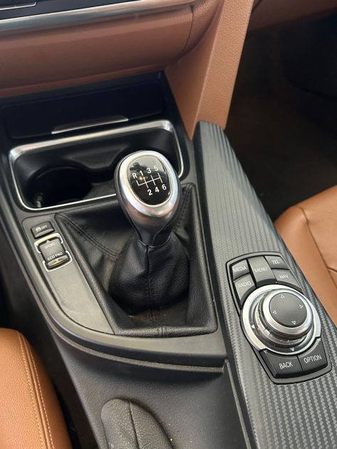 BMW 318D 143 LUXURY F30