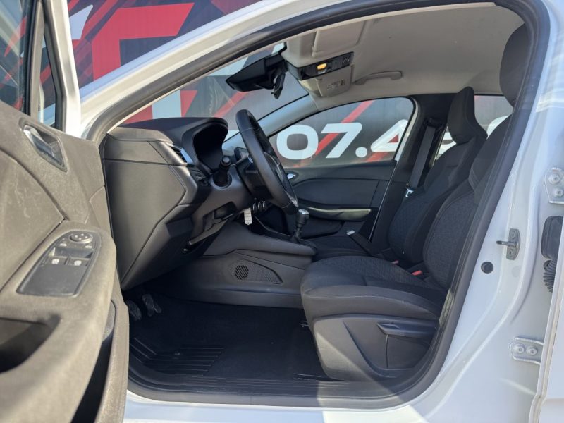 RENAULT CLIO V TCE 90 2023