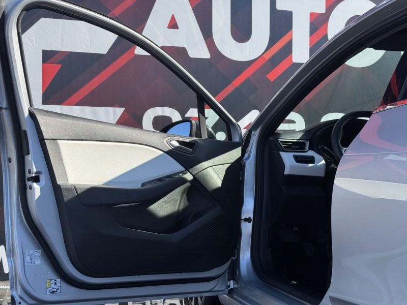 RENAULT CLIO V TCE 90 2023