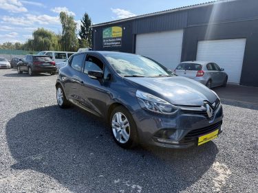 RENAULT CLIO LIMITED 1l2 essence 75 chx