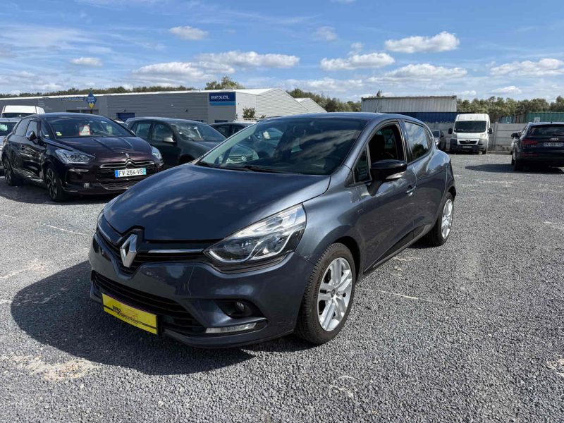 RENAULT CLIO LIMITED 1l2 essence 75 chx