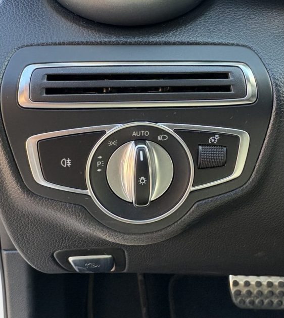 Mercedes Classe C 200D Break Amg Line Bva 9G-Tronic 160ch - (Sièges Électriques / Toit Ouvrant)