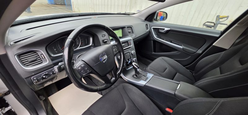 VOLVO V60 I 1.6 DIESEL KINETIC BOITE AUTO 2014