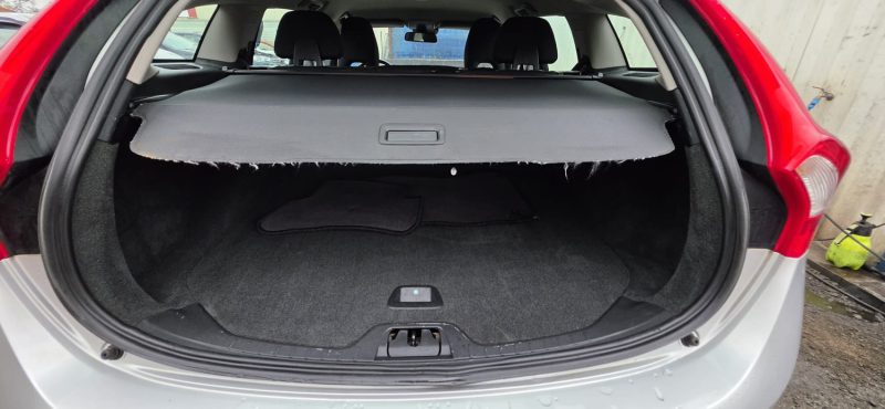 VOLVO V60 I 1.6 DIESEL KINETIC BOITE AUTO 2014