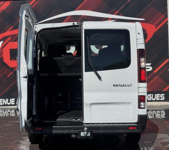 RENAULT TRAFIC III AUTOBUSAUTOCAR 2.0 DCI 150 2024 TTC
