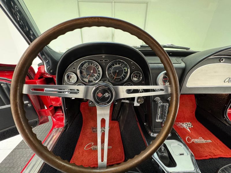 1964 CHEVROLET  CORVETTE CONVERTIBLE AVEC HARD TOP 