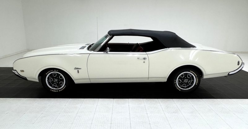 1969 OLDSMOBILE CUTLASS S CONVERTIBLE MATCHING NIMBER  