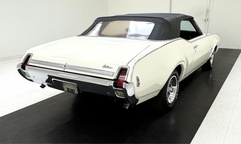 1969 OLDSMOBILE CUTLASS S CONVERTIBLE MATCHING NIMBER  