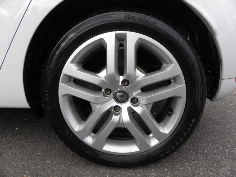 Renault  Clio IV 1.2 75CH Limited • 1 ère Main • Faible kilométrage