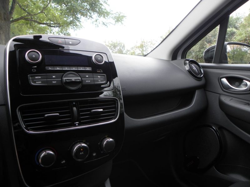 Renault  Clio IV 1.2 75CH Limited • 1 ère Main • Faible kilométrage