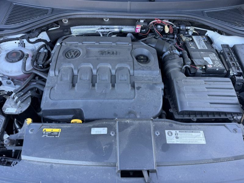 VOLKSWAGEN T-ROC R-LINE  Tdi 150