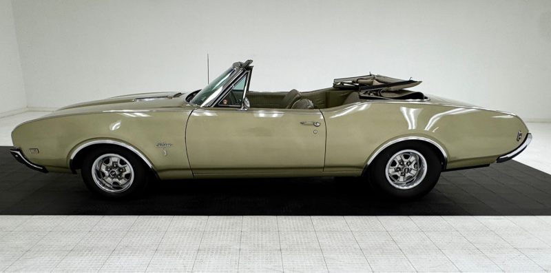 1968 OLDSMOBILE  CUTLASS S CONVERTIBLE 
