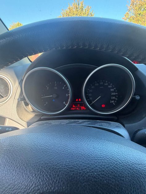 MAZDA 5 1.6 MZ-CD 115 ELEGANCE 2011
