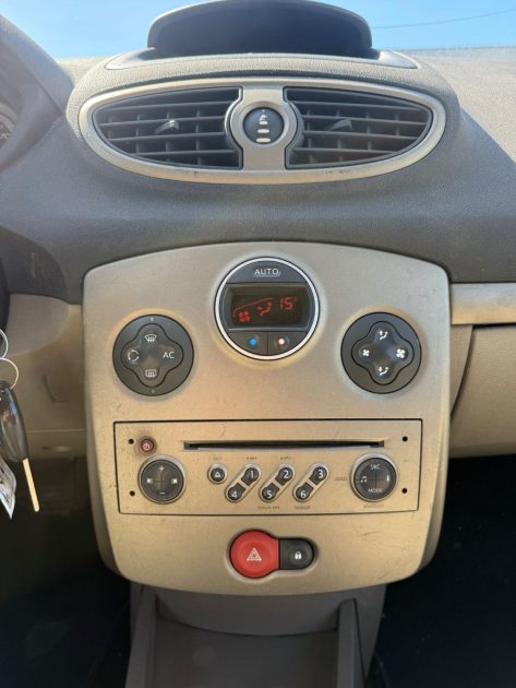 Rernault Clio 3 1.5 Dci 85 Ch Garantie