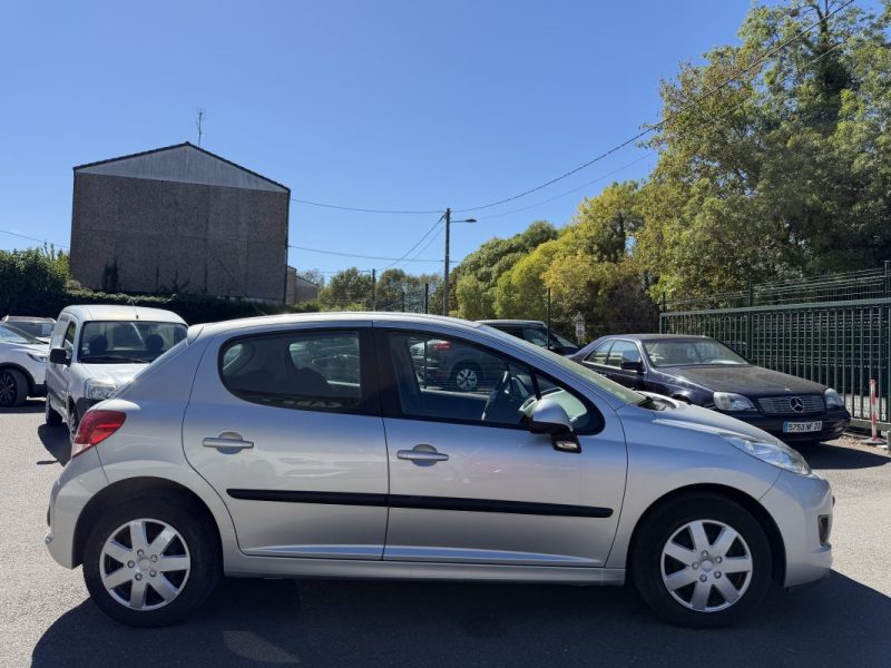PEUGEOT 207 1.4 HDI 70 CH 2011