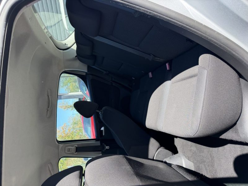 PEUGEOT 207 1.4 HDI 70 CH 2011