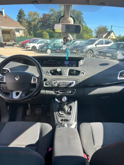 RENAULT Scenic  2012