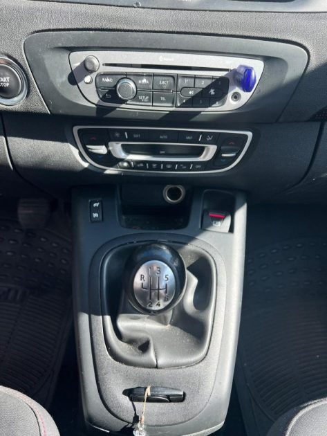 RENAULT Scenic  2012