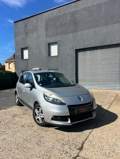 RENAULT Scenic  2012