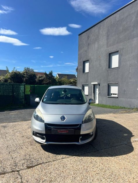 RENAULT Scenic  2012
