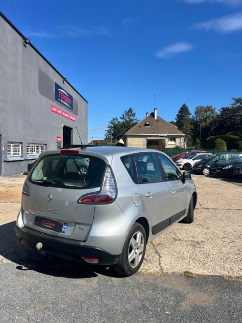 RENAULT Scenic  2012