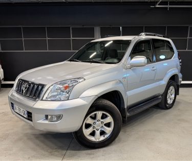 TOYOTA LAND CRUISER 3.0 D-4D SOL KDJ125 2004