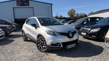 RENAULT CAPTUR  BOITE AUTO ESSENCE 120CV  2015