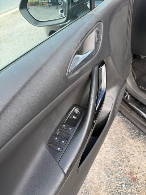 OPEL ASTRA 1.5 D 122 vente marchand