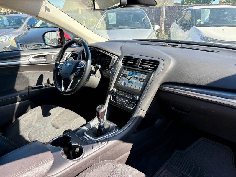 FORD MONDEO 