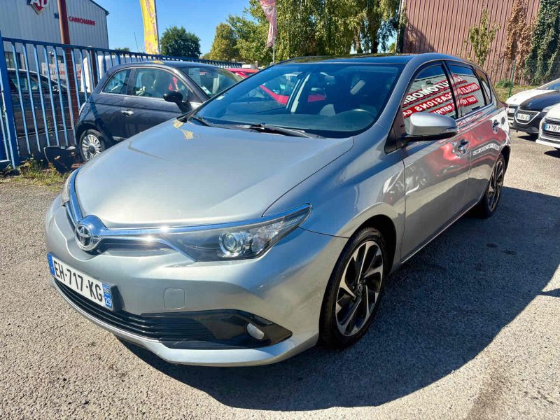 TOYOTA AURIS 
