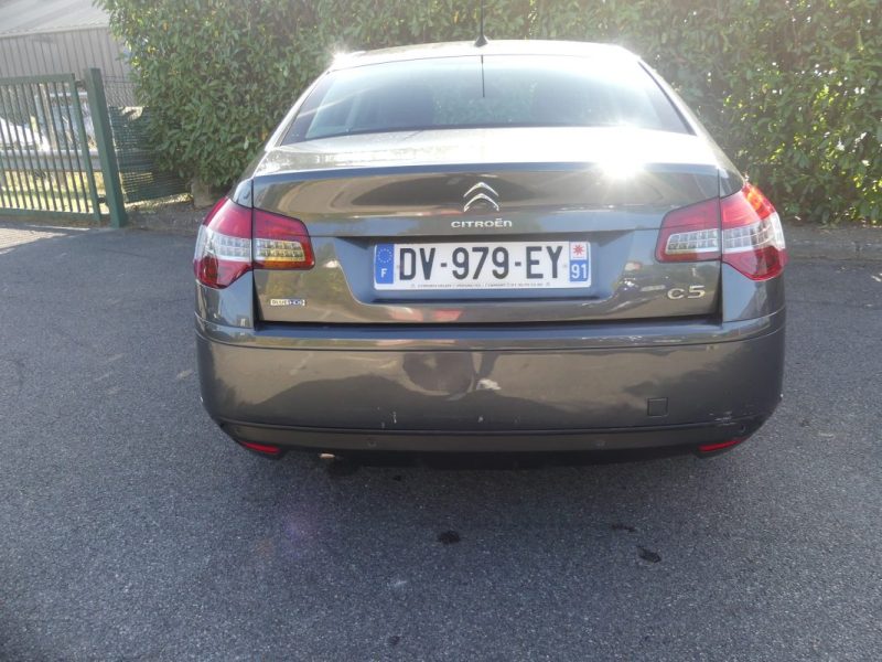 CITROËN C5 III (RD_) 2.0 BLUEHDI 150 MILLENIUM 2015