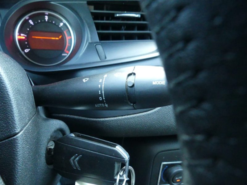 CITROËN C5 III (RD_) 2.0 BLUEHDI 150 MILLENIUM 2015