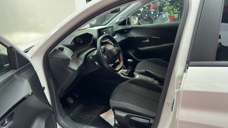 PEUGEOT 208 STYLE 1.2 Puretech 75ch /1 ERE MAIN/EXPORT ALGERIE 8490E HORS TAXES