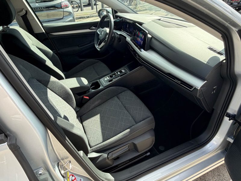 VOLKSWAGEN GOLF VIII 2.0 TDI 116cv LIFE PLUS DSG7 - CARPLAY/CAMERA - 83.160 kms