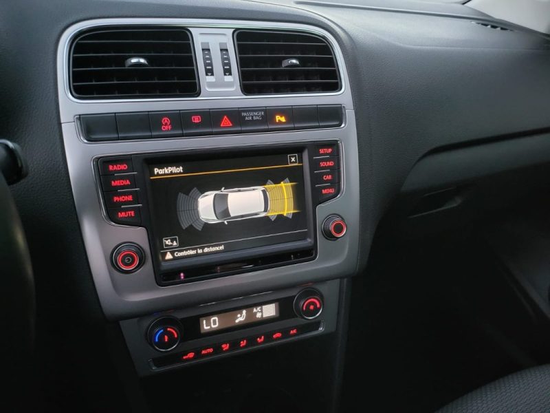 VOLKSWAGEN POLO 1.2 TSI 90 CONFORTLINE 2015