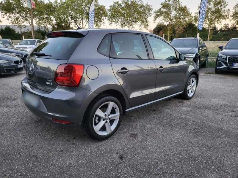 VOLKSWAGEN POLO 1.2 TSI 90 CONFORTLINE 2015