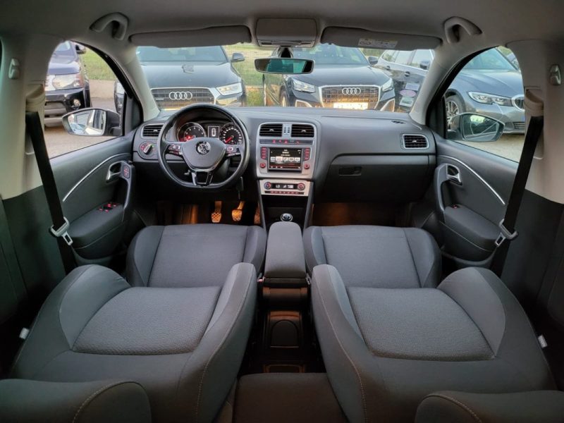VOLKSWAGEN POLO 1.2 TSI 90 CONFORTLINE 2015