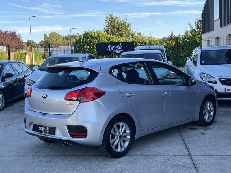 KIA CEE-D 1.6 CRDI 136CH 1.6 CRDI 136CH / GARANTIE 3/12 MOIS