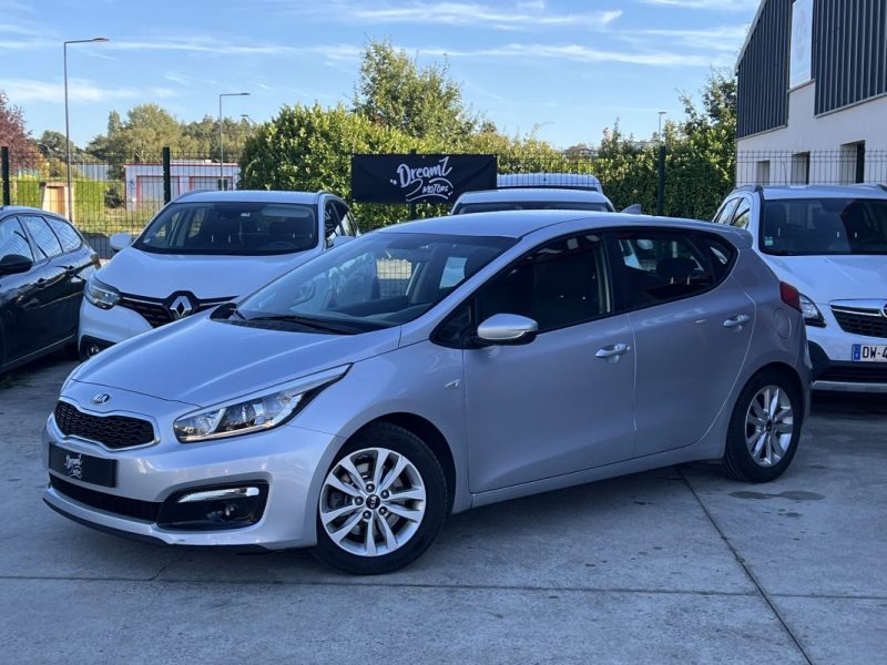 KIA CEE-D 1.6 CRDI 136CH 1.6 CRDI 136CH / GARANTIE 3/12 MOIS