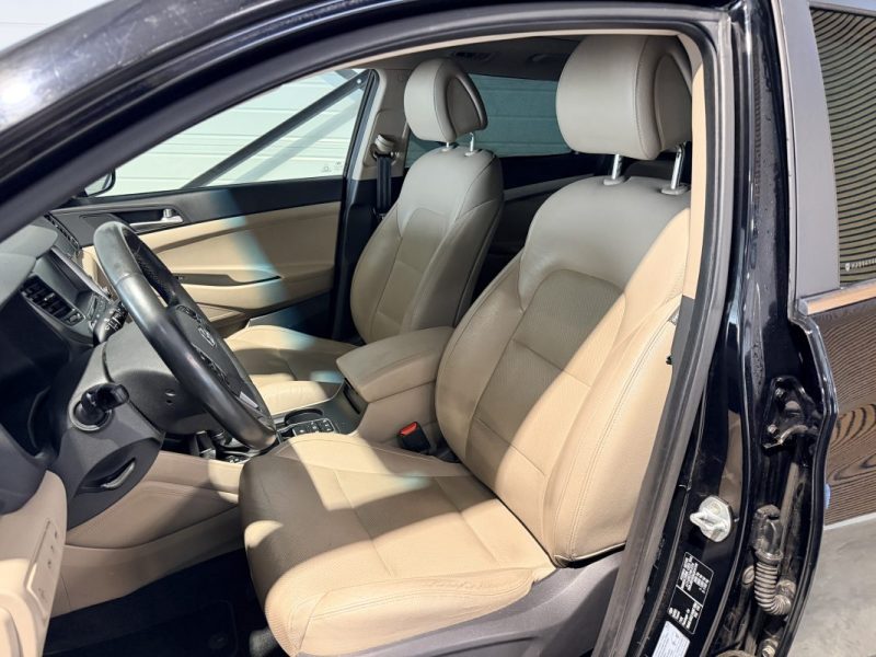 HYUNDAI TUCSON - Executive - 1.7 CRDI - Boite automatique - Cuir - Toit ouvrant - Attelage - Camera