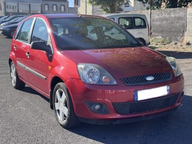 FORD  FIESTA  1.6 TDCI 90CV DIN ET 5CV FISCAUX  