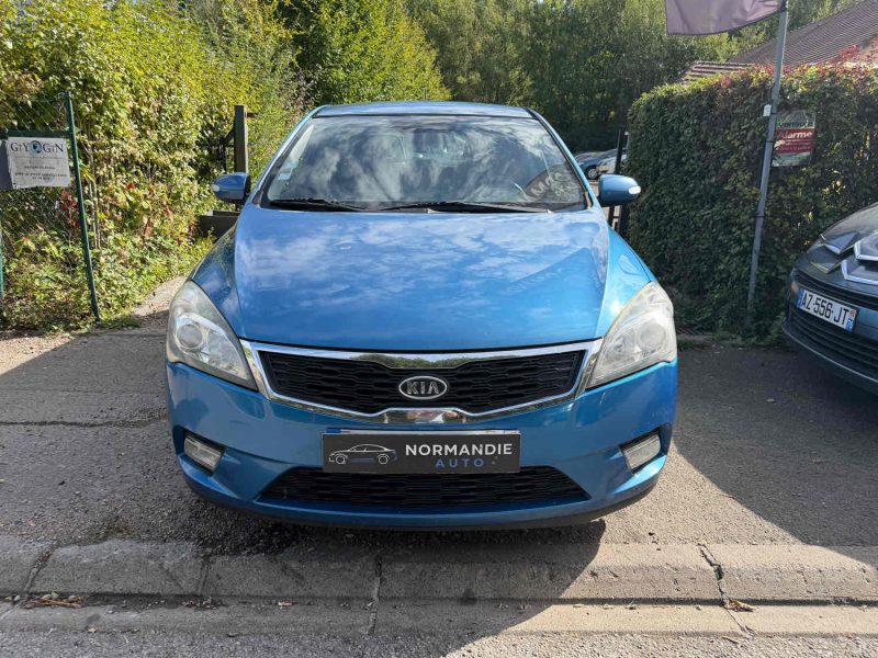 Kia Ceed 3 | 5 portes 1.6 CRDI 90 1582cm3 90cv