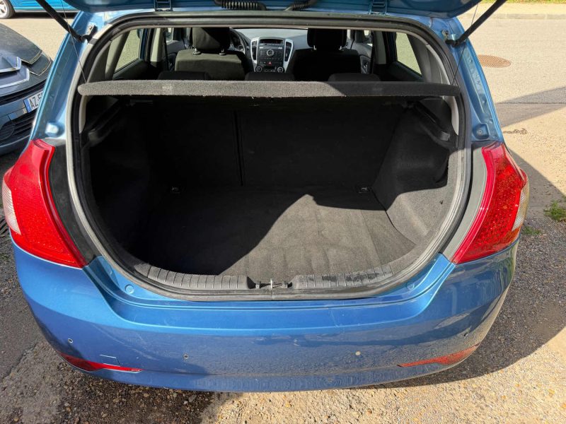 Kia Ceed 3 | 5 portes 1.6 CRDI 90 1582cm3 90cv