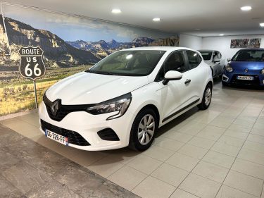 RENAULT CLIO V TCE 90 2 PLACES 05/2022 PRIX HT : 6240 € PRIX TTC : 7490 €