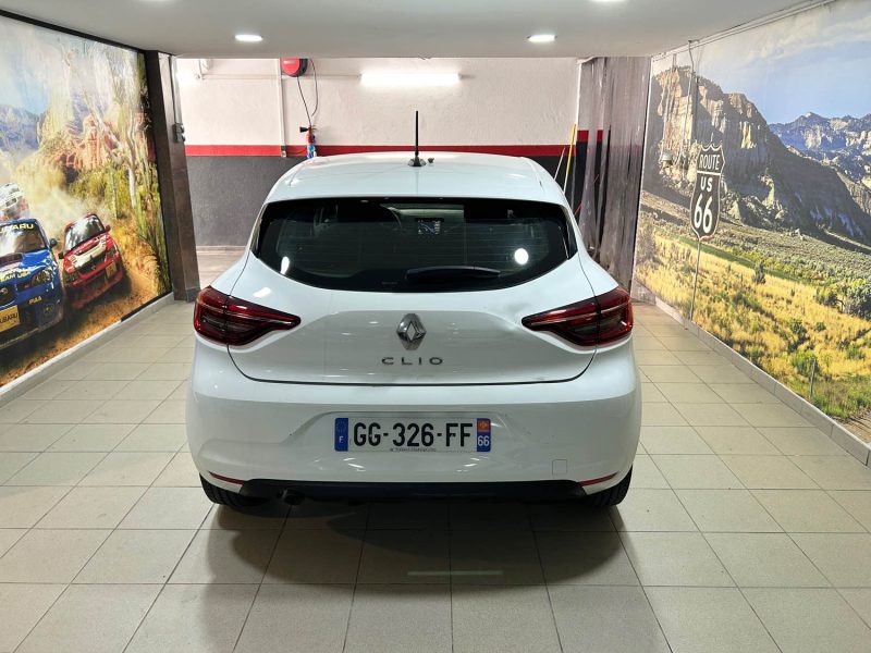 RENAULT CLIO V TCE 90 2 PLACES 05/2022 PRIX HT : 6240 € PRIX TTC : 7490 €