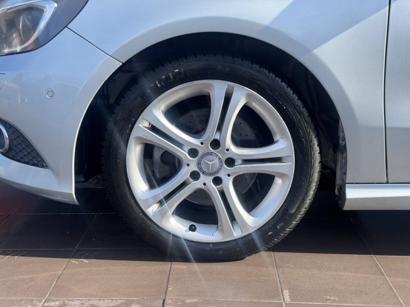 MERCEDES CLASSE A 200 D 2014