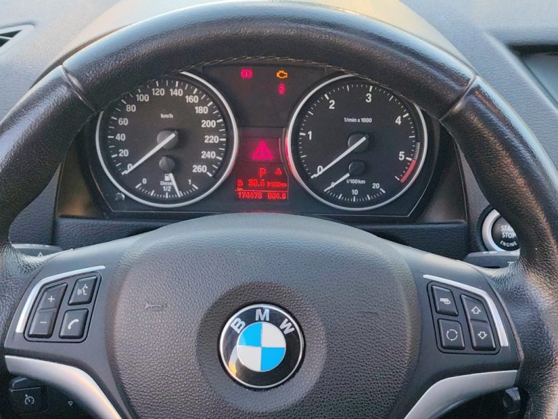 B.M.W. X1 E84 XDRIVE 20DA 184 LOUNGE PLUS - TOIT OUVRANT