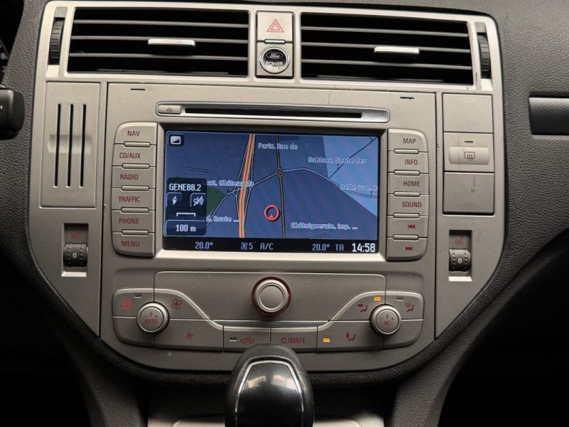 FORD KUGA (2) 2.0 TDCI 140ch  INDIVIDUAL POWERSHIFT 4X4 