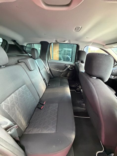 Dacia Duster Ambiance Essence 2015 – 46 000 km – Garantie 12 mois – Échange reprise possible