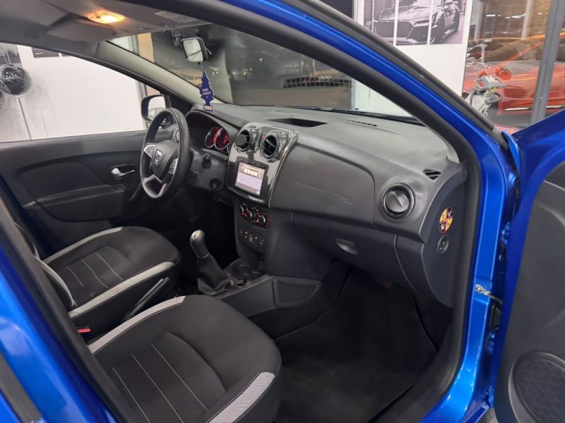 DACIA SANDERO 0.9 TCE 90cv STEPWAY / PHASE 2 ✅ 25 000km ✅ 1 ere MAIN ✅ GPS / CLIM / RADAR DE RECUL 